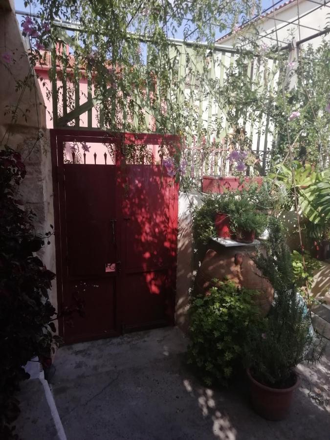 "Eirini" Traditional House Creta Archanes, Αρχάνες Σπίτι Bagian luar foto